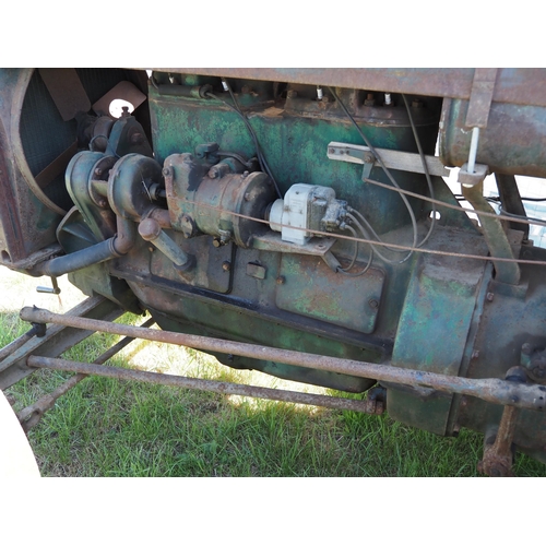 359 - Allis Chalmers 20-35 tractor. 4 cylinder. On steel wheels