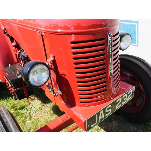 378 - David Brown 25 Cropmaster tractor. 1959.  Diesel. Full engine reconditioning and full repaint. new t... 