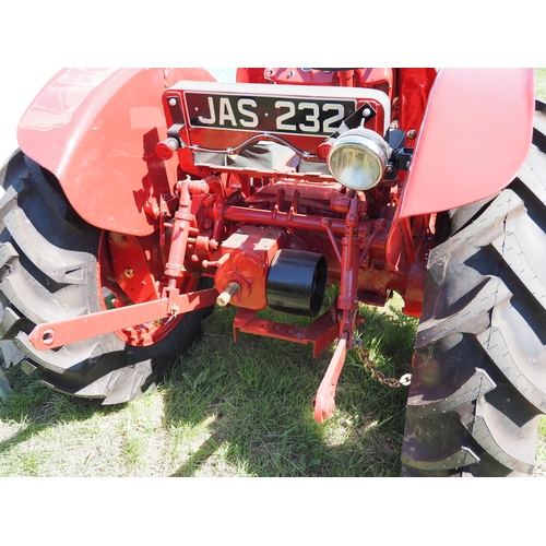 378 - David Brown 25 Cropmaster tractor. 1959.  Diesel. Full engine reconditioning and full repaint. new t... 