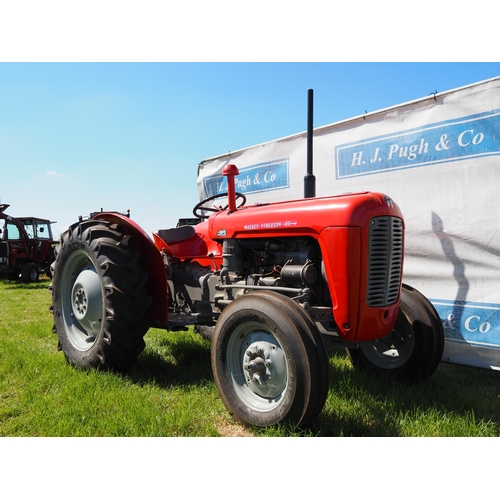 350 - Massey Ferguson 35 tractor. 1961. Runs, good tyres. SN-241141. Reg. 566XVS. V5