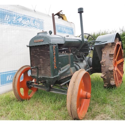 305 - Fordson Standard tractor on spade lug wheels. Petrol TVO