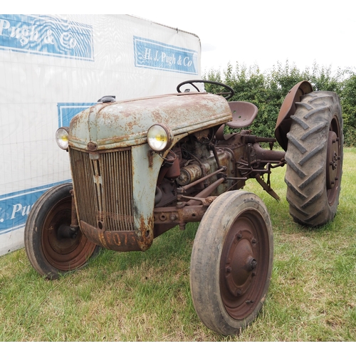 356 - Ford Ferguson 9N tractor. Good clean original. Petrol