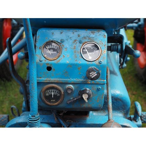 313 - Fordson Major tractor. 4 Cylinder diesel engine. Down swept exhaust. New tyres. Runs. Reg. JHR 385