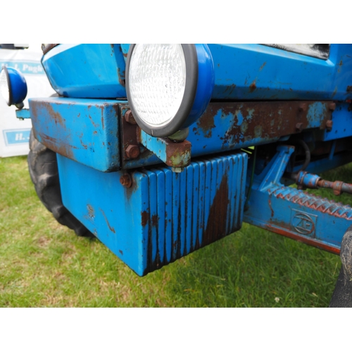 342 - Ford TW-25 tractor. 1985. 4WD. Runs. 8486 hours recorded. C/w PAVT wheels, rear wheel weights, 2 ass... 