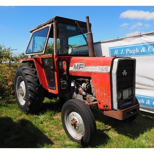 384 - Massey Ferguson 565 tractor. Runs and drives. 4047 hours recorded. SN- 656395