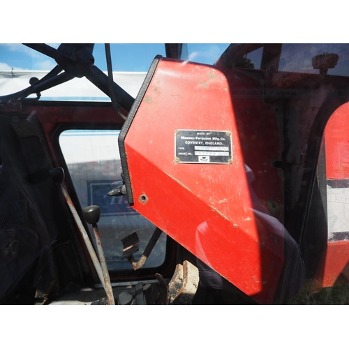 384 - Massey Ferguson 565 tractor. Runs and drives. 4047 hours recorded. SN- 656395