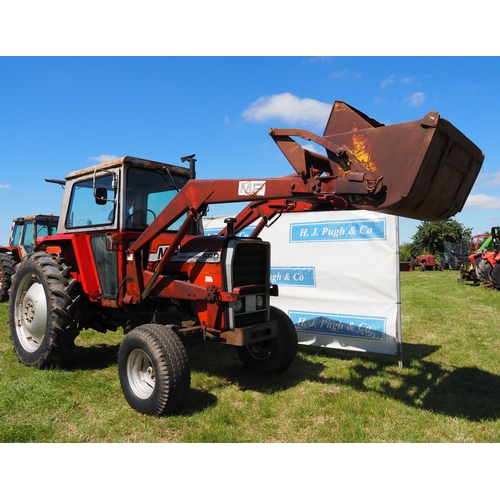 383 - Massey Ferguson 590 tractor with MF loader. Runs. 8626 hours recorded. Reg XFJ 985S. V5