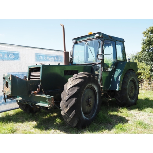 392 - International 4WD Industrial tractor. 2284 hours recorded