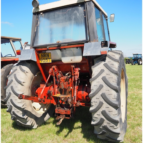 367 - International 955 tractor. 1979. 5638 hours recorded. Running well. Reg. NRN905T. V5 Applied for