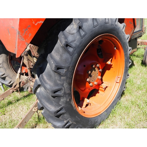 400 - Zetor 4911 tractor. 5358 hours recorded. Power steering, c/w pick up hitch and underslung weights. S... 