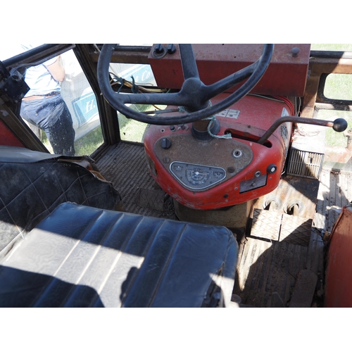 400 - Zetor 4911 tractor. 5358 hours recorded. Power steering, c/w pick up hitch and underslung weights. S... 