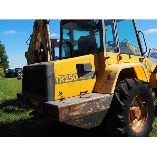 388 - Matbro TR250 Power Lift Plus. 1995. Runs. 10400 hours recorded. Reg. M341LBD. V5