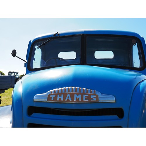 304 - Ford Thames lorry. 1955. Petrol. 3610cc. 74441 miles recorded. Running well. Rigid body. Reg. FFB656