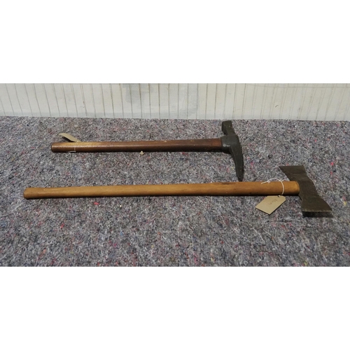 129 - Early pickaxe and double sided axe