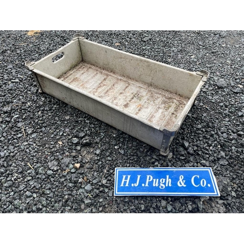 207 - Galvanised tray