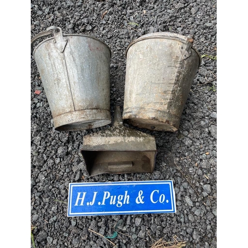 208 - Galvanised buckets and tray