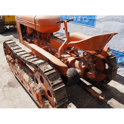 131 - Cletrac HG42 crawler Standard track. c/w pulley and drawbar. SN - 80-A-686