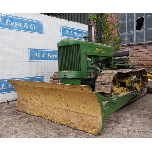 149 - John Deere 40C petrol crawler. Electric start  c/w front blade and drawbar. Runs and drives.  SN-645... 