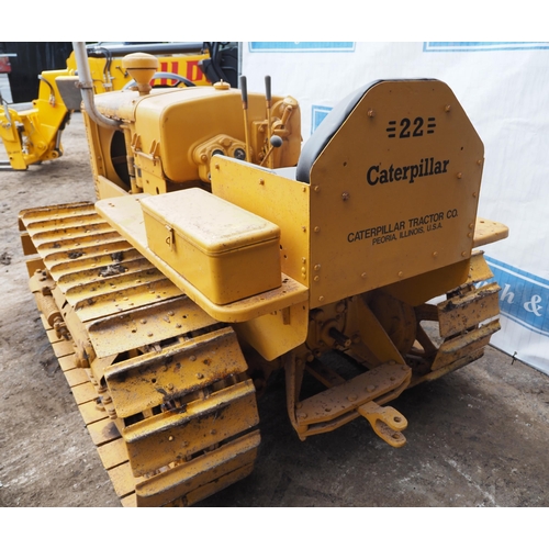 169 - Caterpillar Twenty Two crawler. Runs.  SN-IJ5140WSP