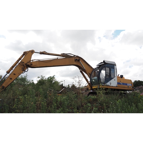 124 - Samsung SE210 360 excavator. SN- FAY1732. c/w spares bucket. Runs. Key