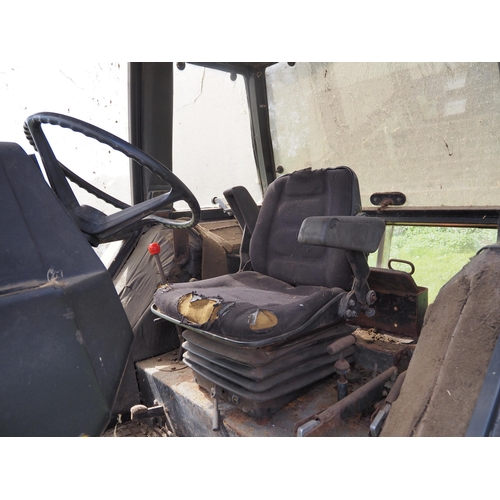 111 - David Brown 1490 tractor. 2WD with loader. 5900 Hours recorded. Runs, Barn stored. V5. Key