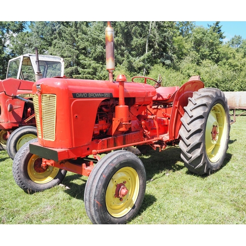 185 - David Brown 950 tractor. Runs. c/w pulley. Reg SBL436