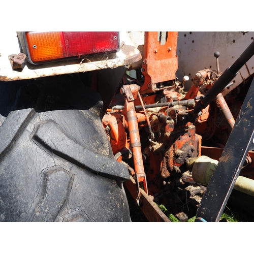 187 - David Brown 1210 tractor with David Brown loader. Power steering. Runs and drives.