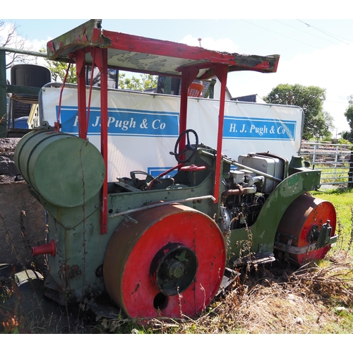 188 - Greens road roller. Twin cylinder engine