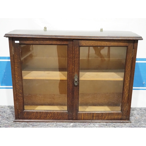 104 - Oak display cabinet 25x35