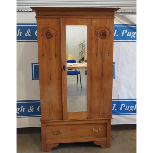 193 - Pine wardrobe 77x44