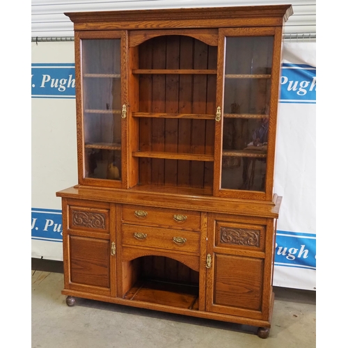 196 - Oak dresser 83x61