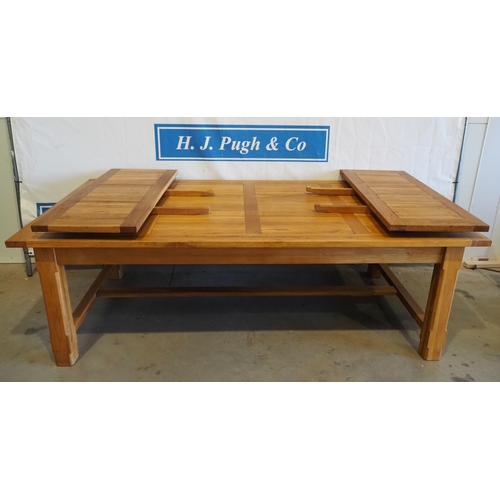 142 - Oak dropleaf extending table 135x47