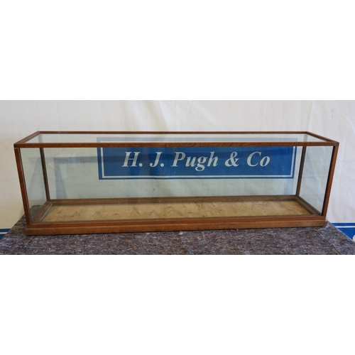 154 - Oak display case. Ex-JCB museum. 65x14x19