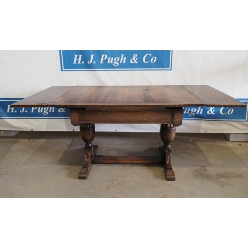 96 - Oak draw leaf table 71½x36