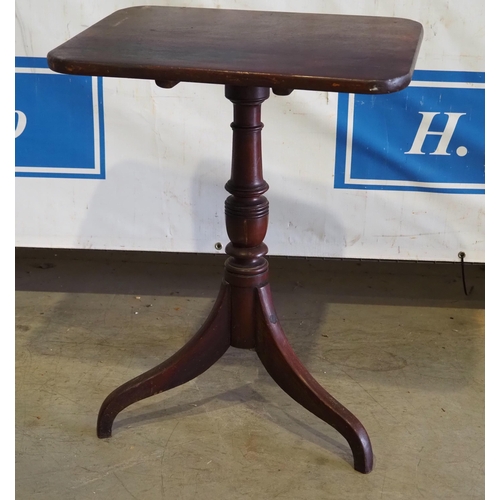 137 - Tilt top table