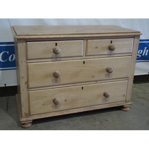 151 - Pine chest of 2 short and 2 long drawers 30x42