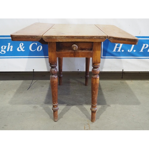 117 - Pine drop leaf table with drawer beneath 35x36