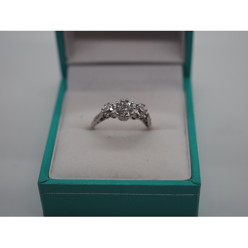 391 - Platinum diamond 3 stone ring approx 0.60 points diamond weight approx 3.5g total weight