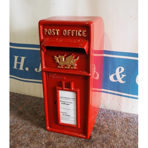 931 - Red post box 23