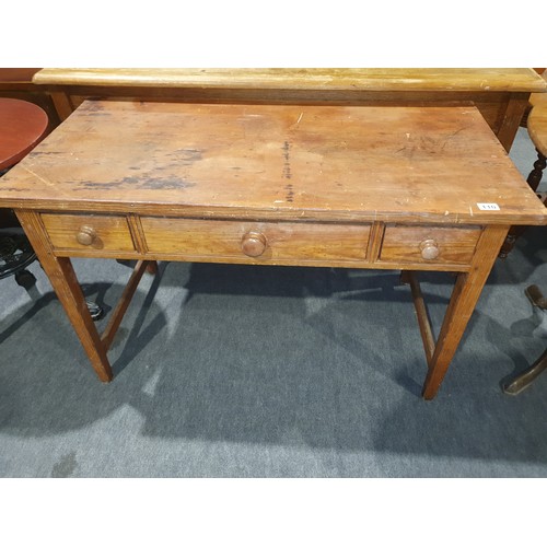 110 - Pine 3 drawer table 27x46