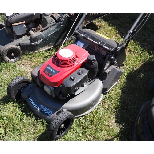 142 - Honda HRD 536 pedestrian mower