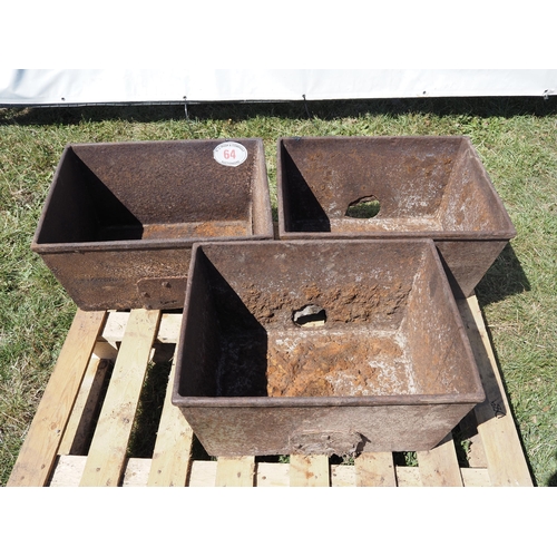 64 - 3- Cast iron planters