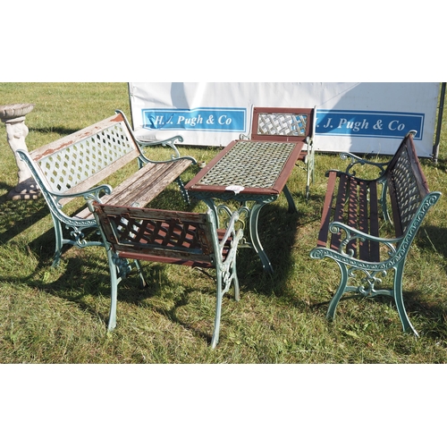 729 - Set of 4 garden benches and table