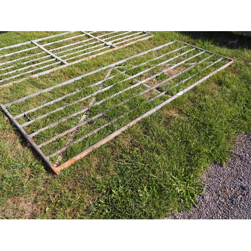 1237 - Galvanised gates 10ft