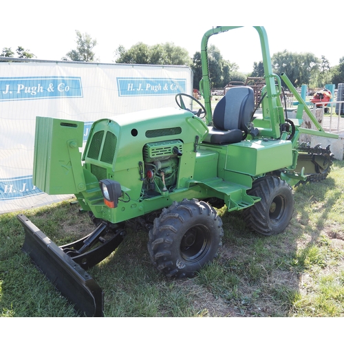 1247 - Vermeer trencher. Refurbished, good order, carrier and spare chain. Key in office