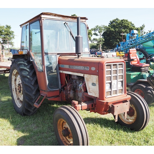 1293 - 1974 IH 475 tractor. 3050 hours recorded. Engine completely rebuilt, Runs and drives very well