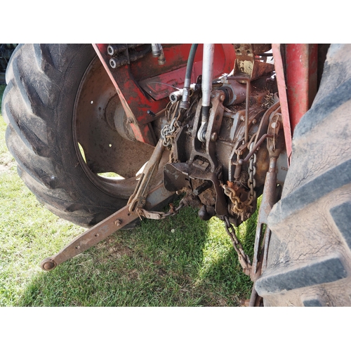 1299 - Massey Ferguson 185 tractor 9074hrs. Safety frame.  Runs and drives Reg SCJ 506N.