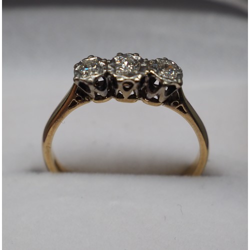 390 - 18ct gold 3 stone diamond ring approx 0.60 points diamond weight approx 3.5g total weight