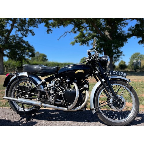 728 - Vincent Rapide motorcycle. First registered 21/02/1950. 998cc. Frame No- RC5220. Engine No- F10AB/1/... 