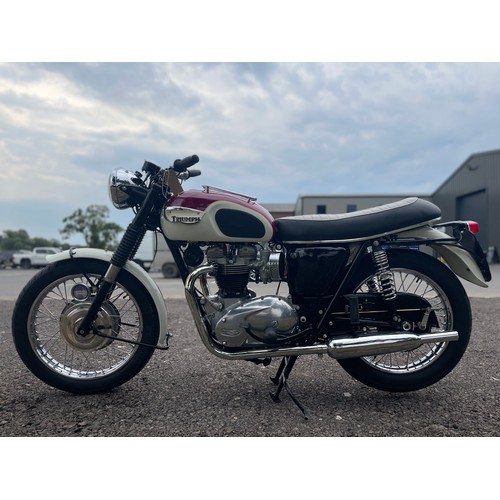 743 - Triumph T120 Bonneville. 1967. Matching engine and frame numbers. Only done 1000 miles since engine ... 